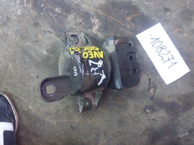 Опора двигателя правая