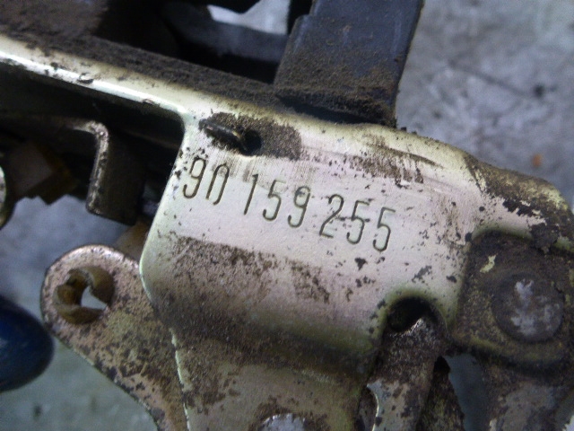 Замок двери задней правой