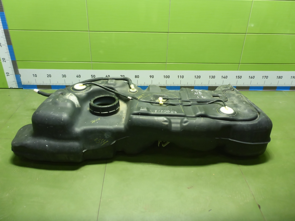 Бак топливный