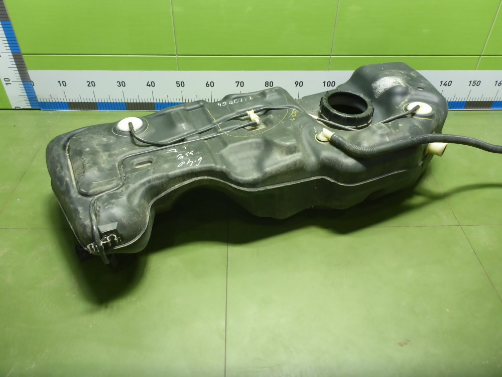 Бак топливный