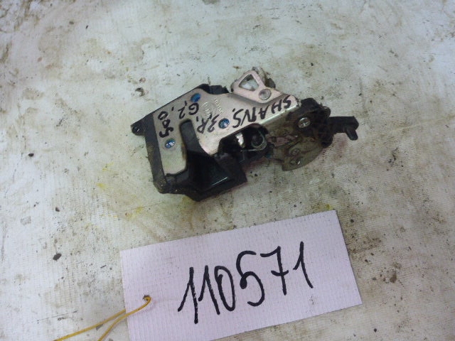 Замок двери задней правой