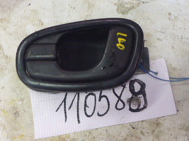 Ручка двери задней внутренняя левая