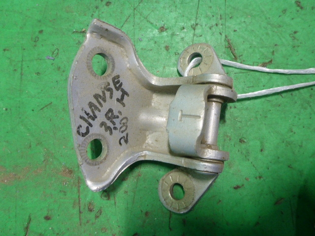 Петля двери задней правой нижняя