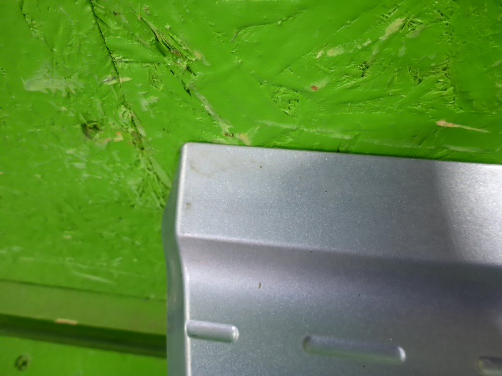 Накладка двери задней левой