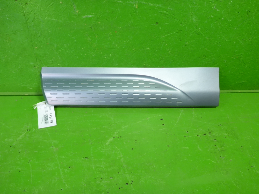 Накладка двери задней левой