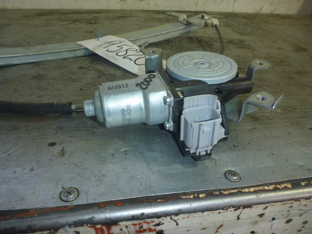 Стеклоподъемник электр. передний правый