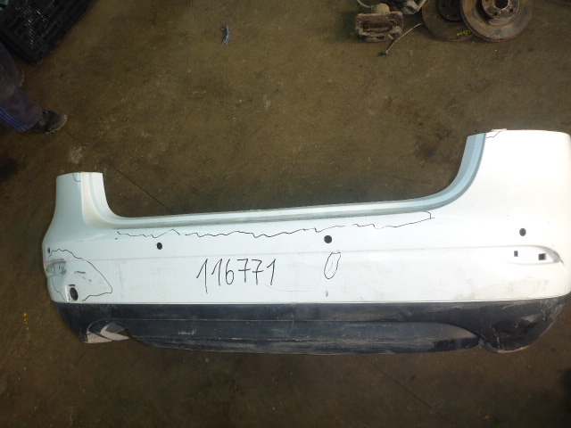 Бампер задний