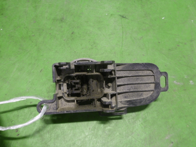 Ручка двери передней внутренняя правая