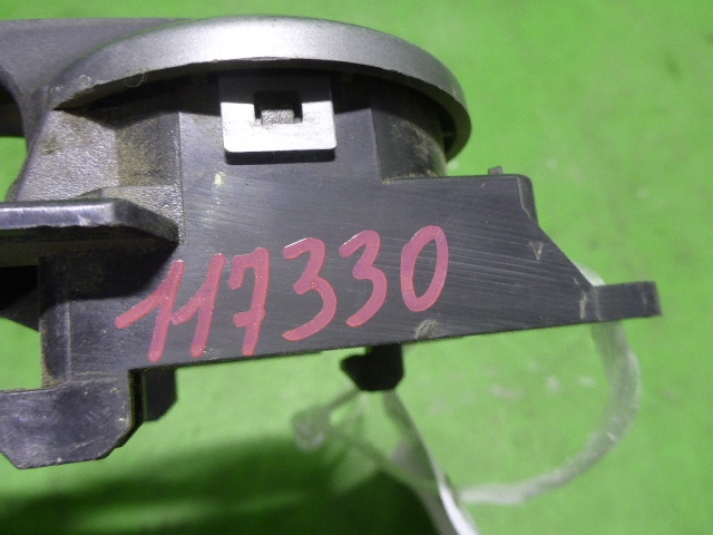 Ручка двери передней внутренняя правая