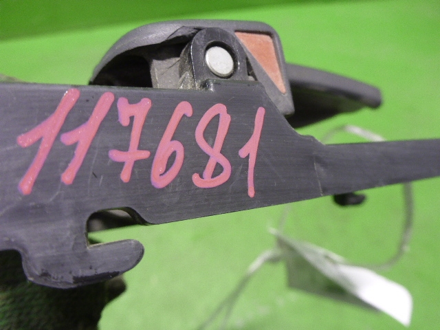 Ручка двери передней внутренняя правая