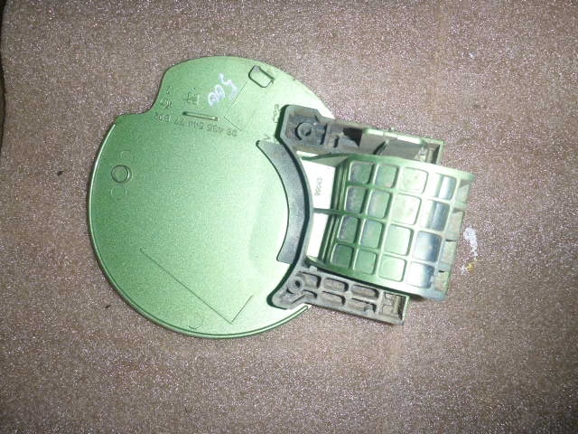 Лючок бензобака