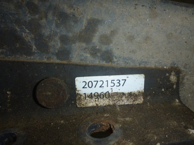 Кронштейн крепления топливного бака