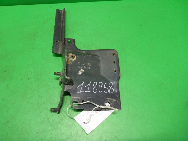 Петля решетки радиатора