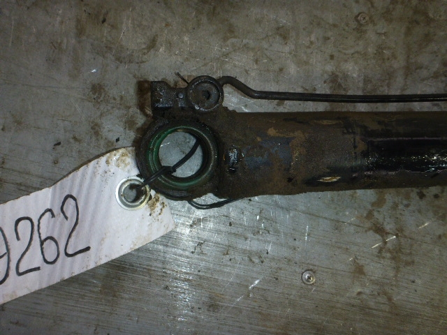 Рабочий цилиндр подъема кабины