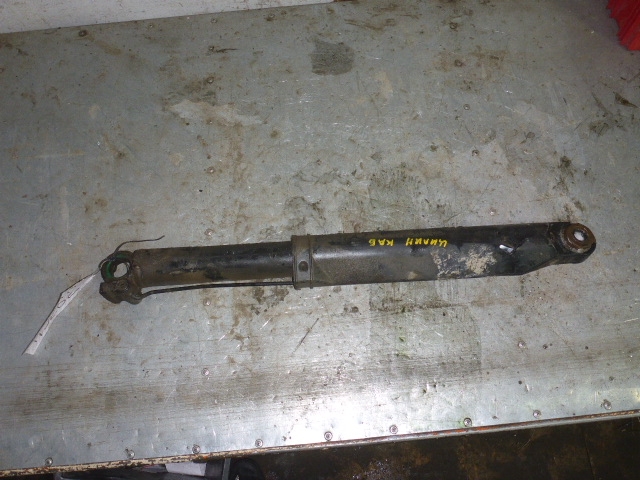 Рабочий цилиндр подъема кабины