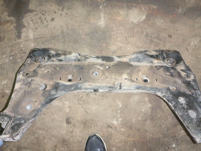 Балка подмоторная