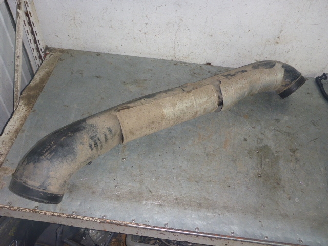 Патрубок воздушного фильтра