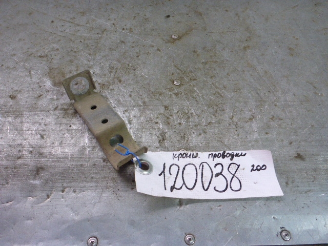 Кронштейн (сопут. товар)