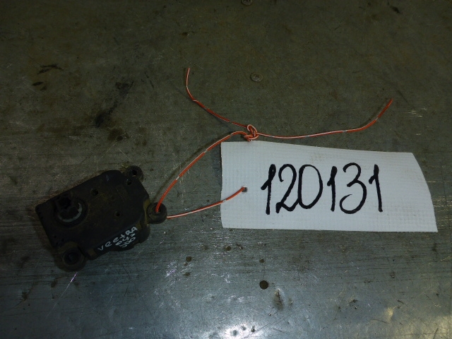 Моторчик заслонки печки