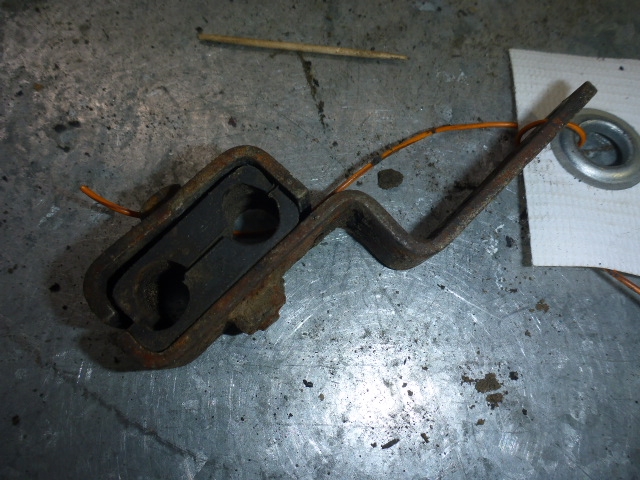 Кронштейн (сопут. товар)