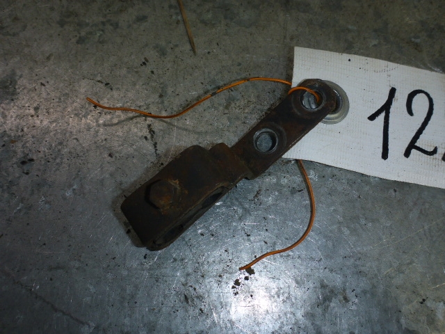 Кронштейн (сопут. товар)