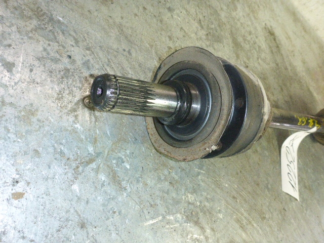 Полуось задняя левая