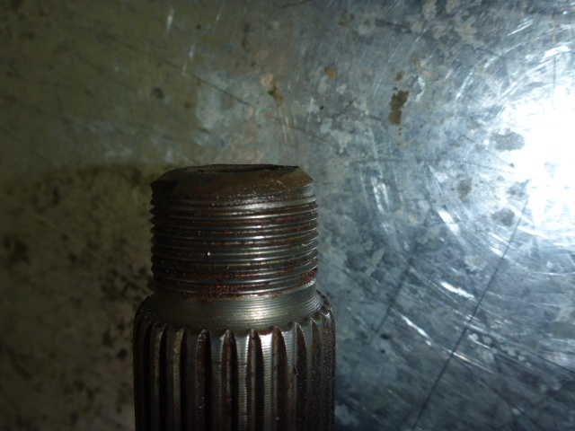 Полуось задняя левая