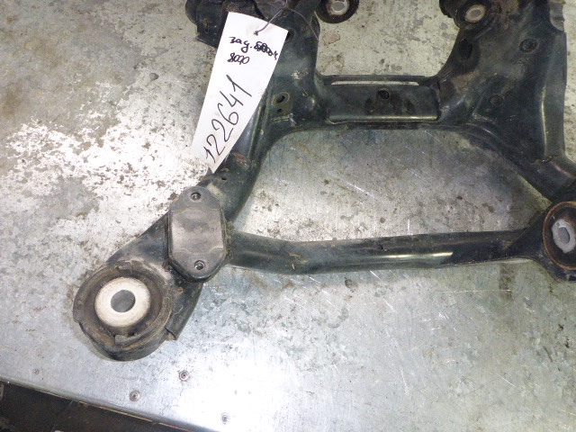 Балка задняя