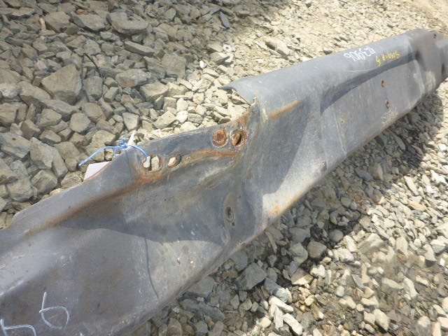 Усилитель переднего бампера