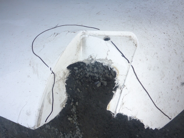 Спойлер (дефлектор) крышки багажника