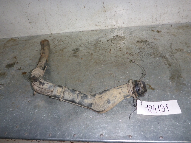 Горловина топливного бака