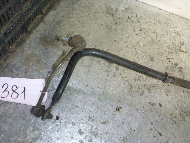 Стабилизатор передний