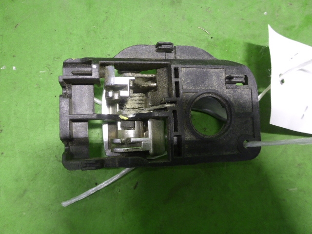 Ручка двери задней внутренняя левая