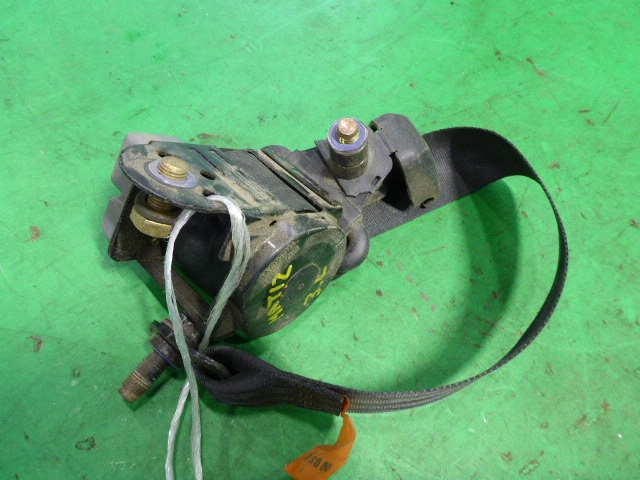 Ремень безопасности