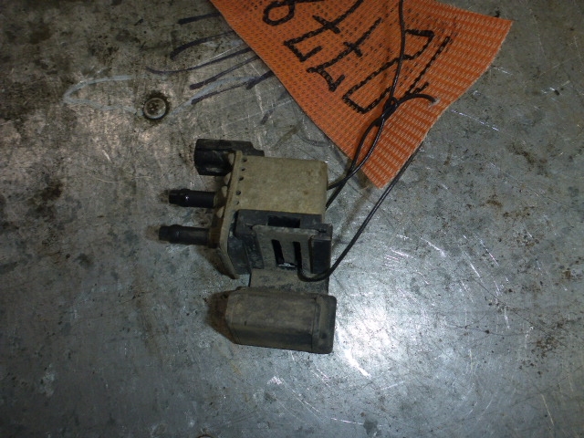 Клапан вентиляции топливного бака