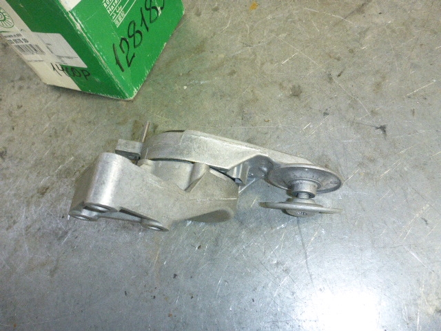 Кронштейн ролика-натяжителя руч. ремня