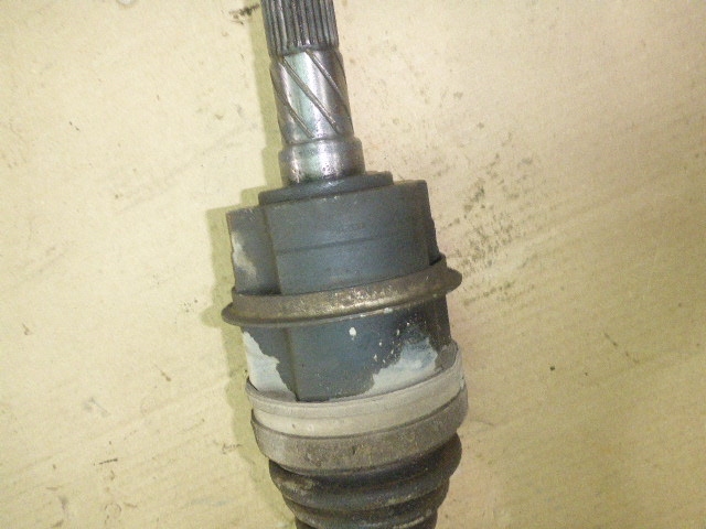 Полуось передняя левая