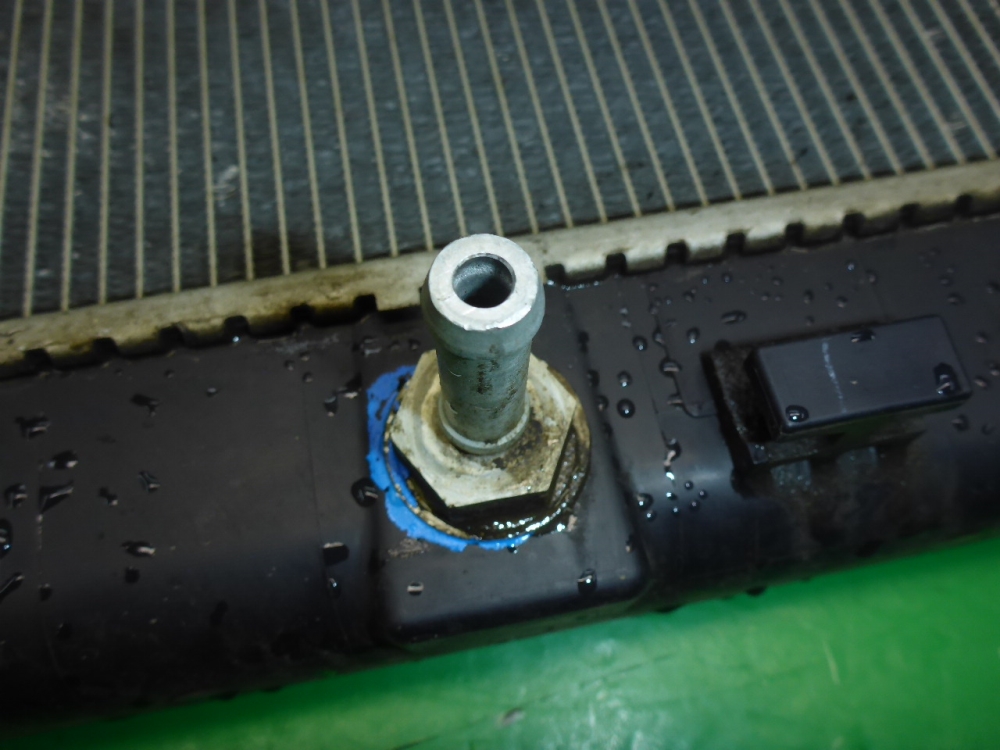 Радиатор охлаждения двигателя основной