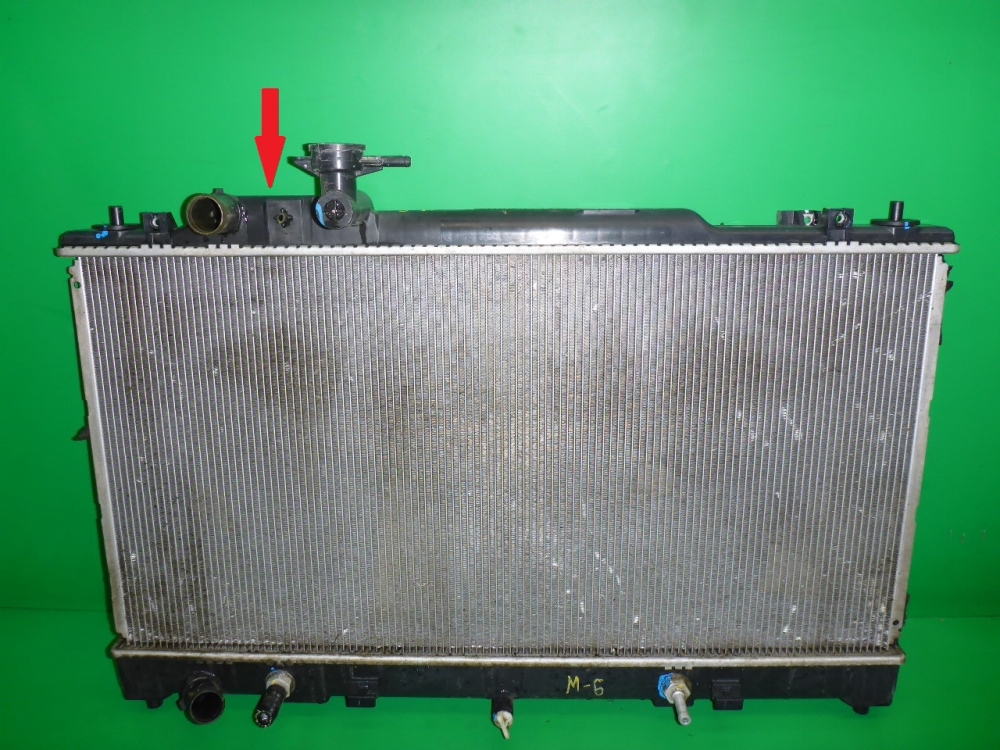 Радиатор охлаждения двигателя основной