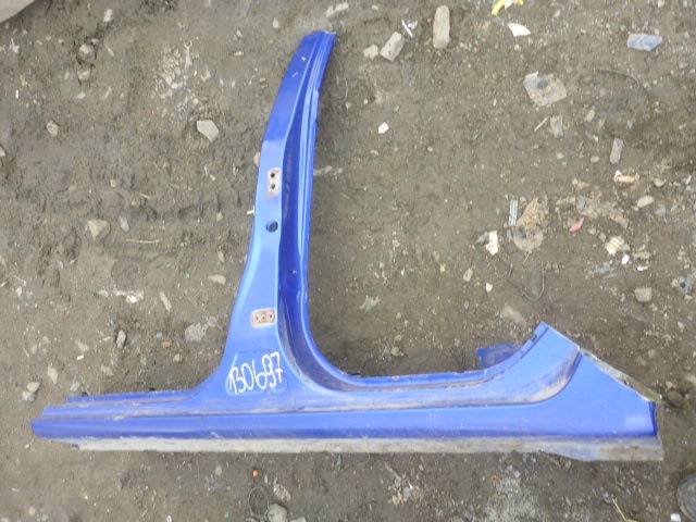 Порог со стойкой левый