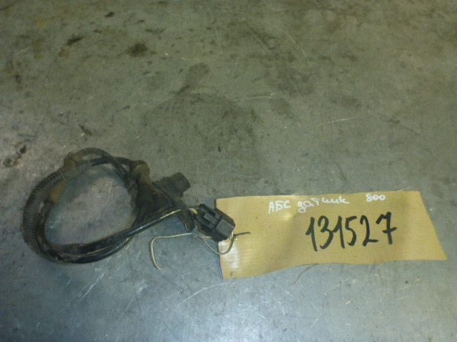 Датчик ABS передний