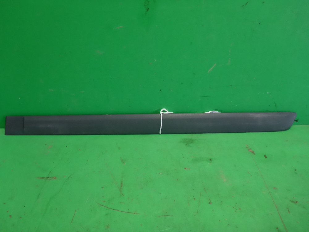 Накладка двери задней левой