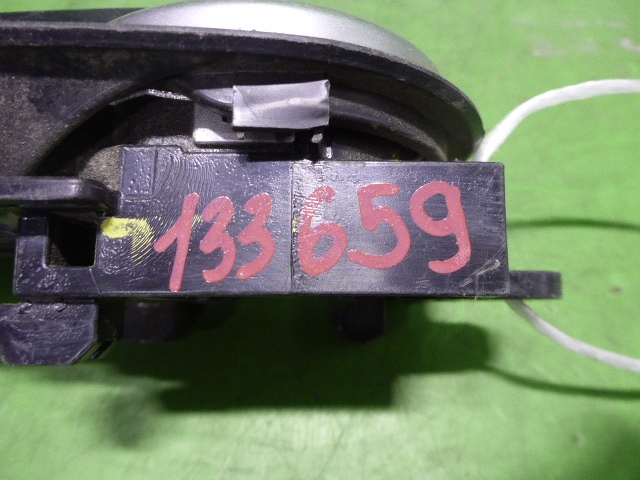 Ручка двери задней внутренняя правая