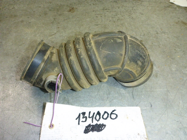 Патрубок воздушного фильтра