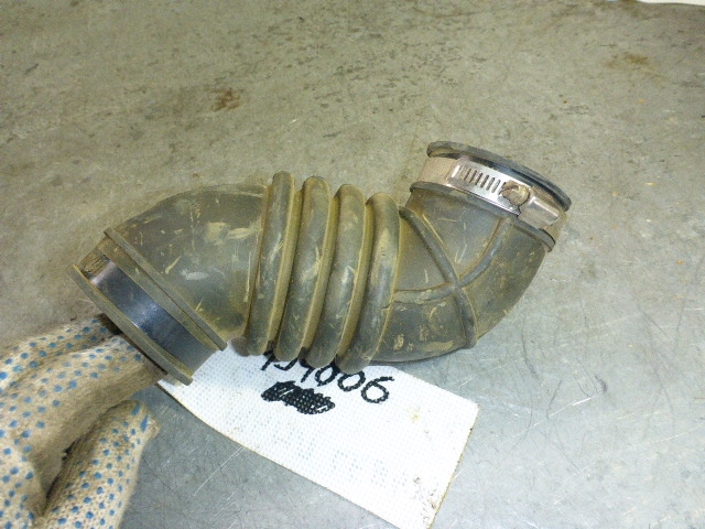 Патрубок воздушного фильтра