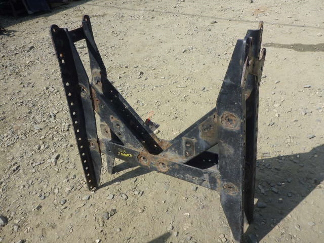 Траверса рамы поперечная