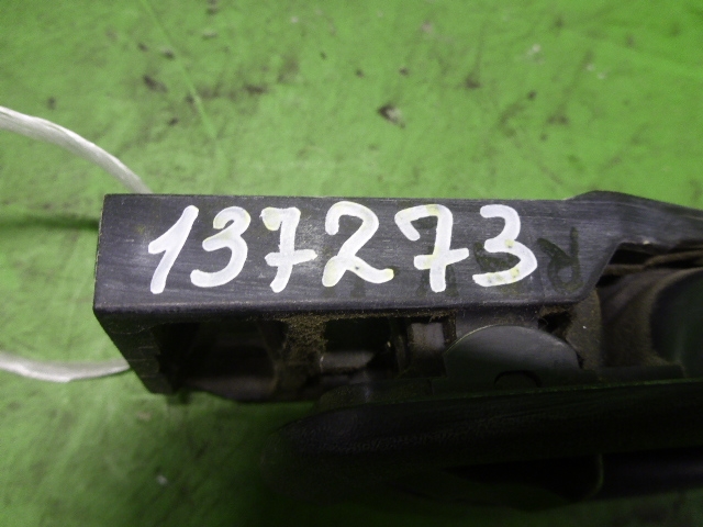 Ручка двери задней внутренняя левая