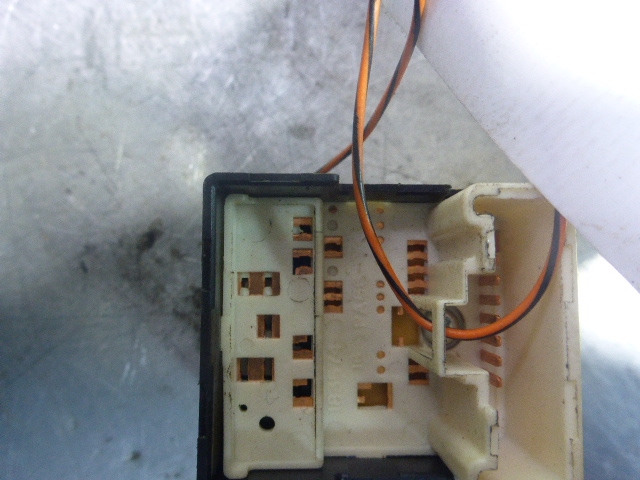 Переключатель регулировки зеркал