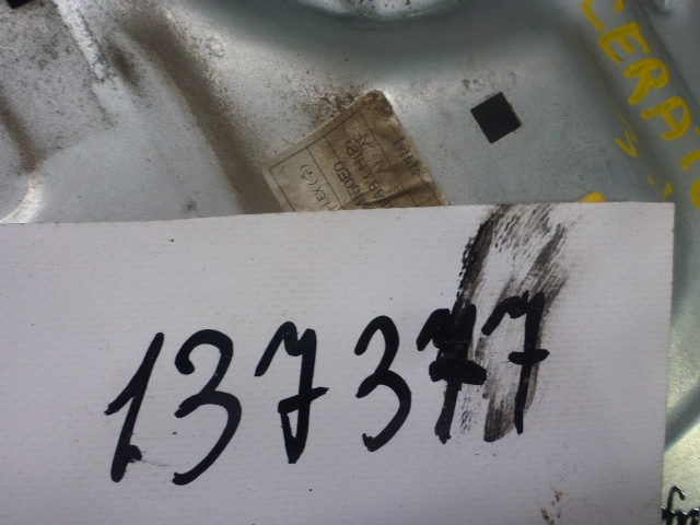 Стеклоподъемник электр. задний левый