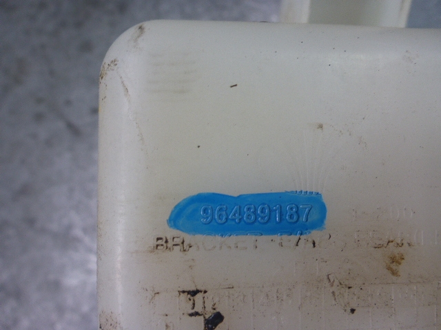 Кронштейн заднего бампера правый